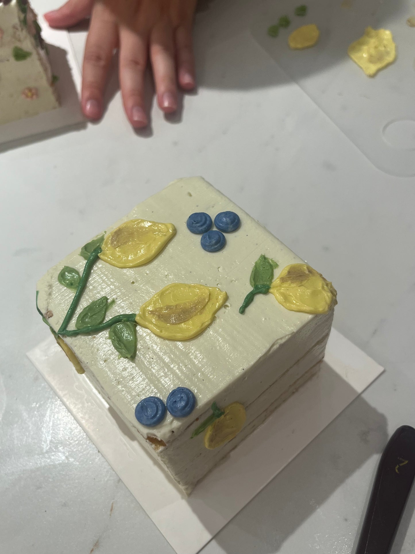 Cake & Wine: una tarde creativa con copa en mano